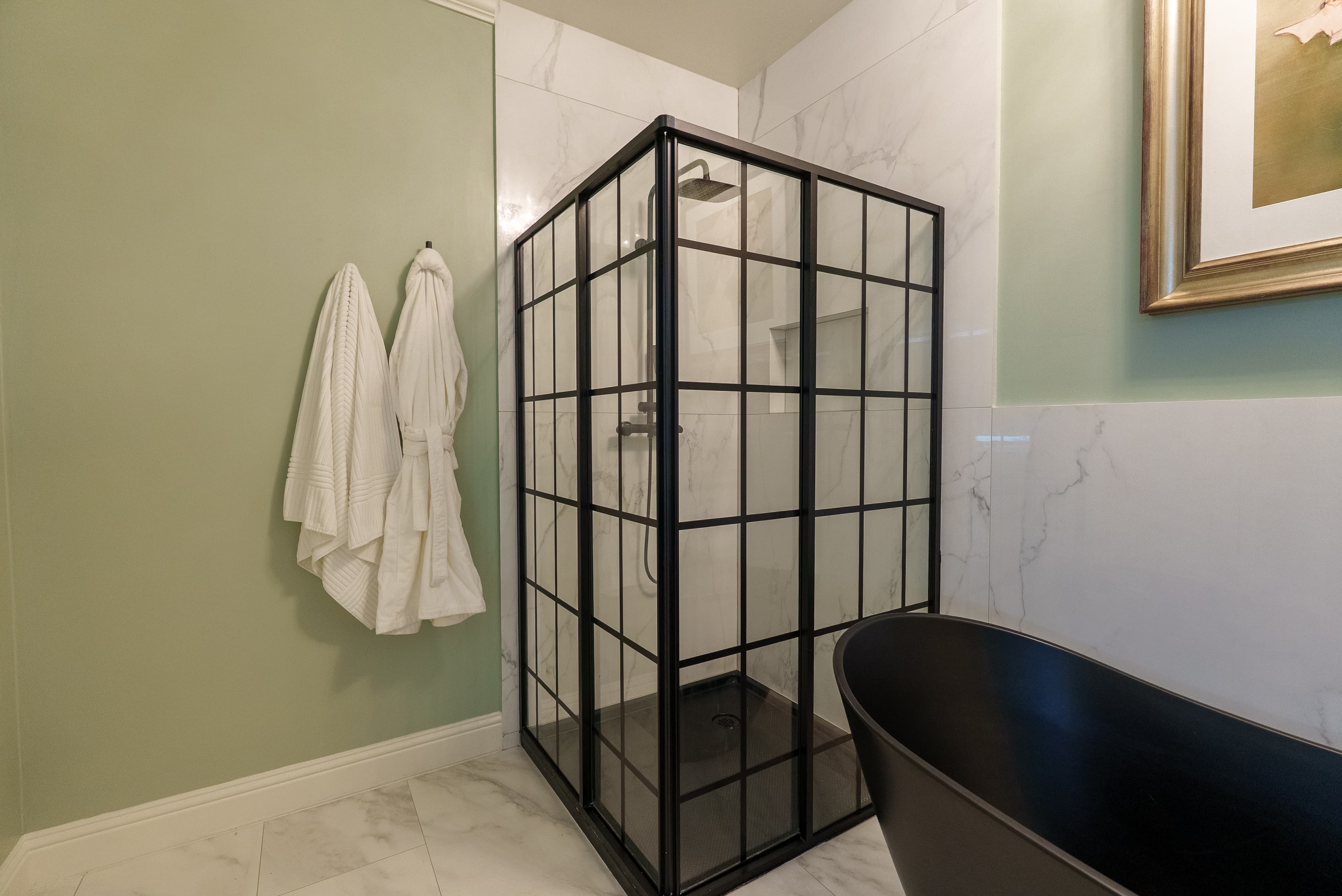 Spring Valley Bathroom - view 4